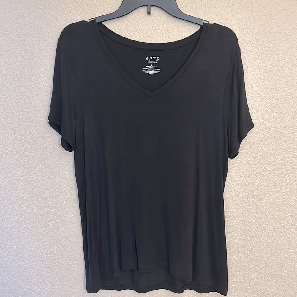 Womens black v neck top from Kohls size large.